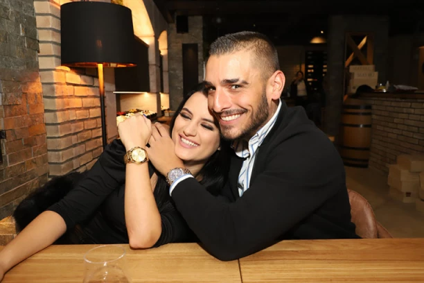 DARKO I BARBARA PRAVE BEBU! Pevač u strahu, javno zakukao: AKO NAPRAVIM RUŽNO DETE, OSTAVIĆE ME! (FOTO)