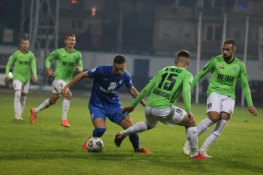 BEZ POBEDNIKA U SUPERLIGI: Identičan rezultat u Novom Pazaru i na "Krovu"!