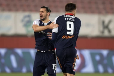 CRVENO-BELI IZ AMBISA DO TRIJUMFA U NOVOM SADU: Vojvodina DOMINIRALA protiv Zvezde, a onda je usledio veliki preokret šampiona Srbije!