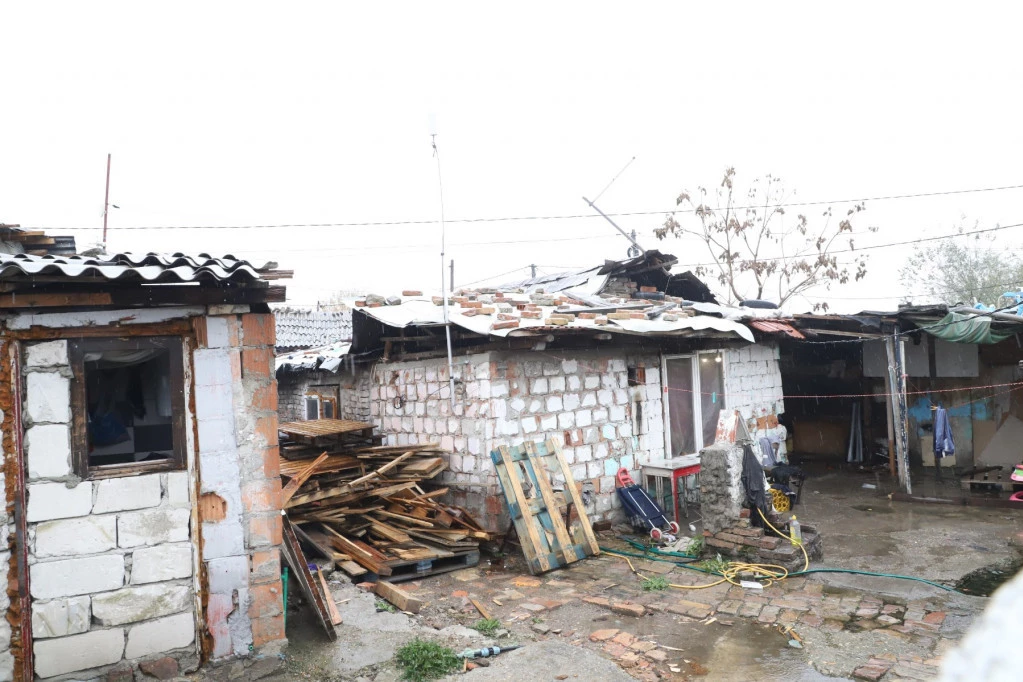 MAJKA PREMINULE DEVOJČICE SA KARABURME: "TRI ĆERKE SAM SAHRANILA" - čekali smo transplataciju srca i bubrega ali...