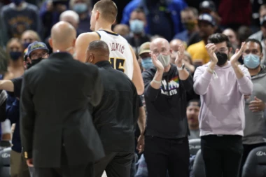 JOKIĆ NOKAUTIRAO PROTIVIKA: Skandalozan potez Srbina, preti mu SUSPENZIJA! (VIDEO)