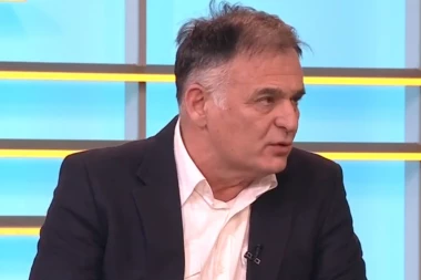 NISAM SILOVAO DANIJELU, IZMANIPULISALA ME: Branislav Lečić konačno rešio da progovori o optužbama glumice, pa priznao: SAMO SAM HTEO DA JOJ POMOGNEM!