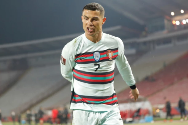 GORDO KAO I UVEK: Oglasio se Ronaldo pred Srbiju - Portugalci u DELIRIJUMU! (FOTO)