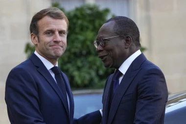 OPLJAČKALI SMO CELU AFRIKU, KOD NAS JE I KRALJEVSKO BLAGO! Neverovatno priznanje francuskog predsednika Makrona!