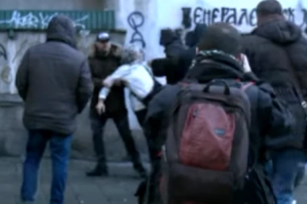 OSUĐENA AIDA ĆOROVIĆ: Jajima gađala mural generala ratka Mladića - evo koliko će morati da PLATI!