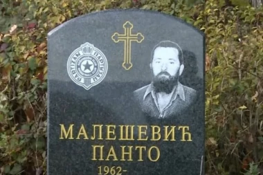 LJUBAV PREMA CRNO-BELOJ BOJI NE POZNAJE GRANICE: Bez Partizana ne može da živi, a njegov grb stavio je i na svog nadgrobni spomenik! (VIDEO)