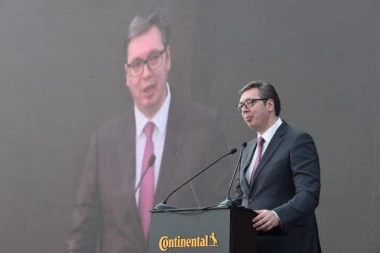 PREDSEDNIK VUČIĆ U NOVOM SADU:  Izvoz fabrike Continental Automotive biće najveći u poređenju sa svim fabrikama koje imamo u Srbiji! (VIDEO)