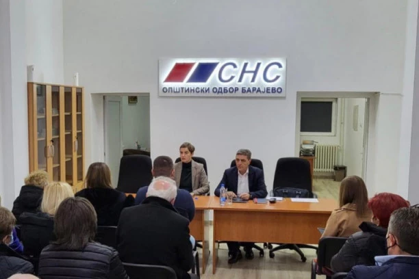 ANA BRNABIĆ U BARAJEVU: Održan radni sastanak, razgovarala o predstojećim izborima (FOTO)