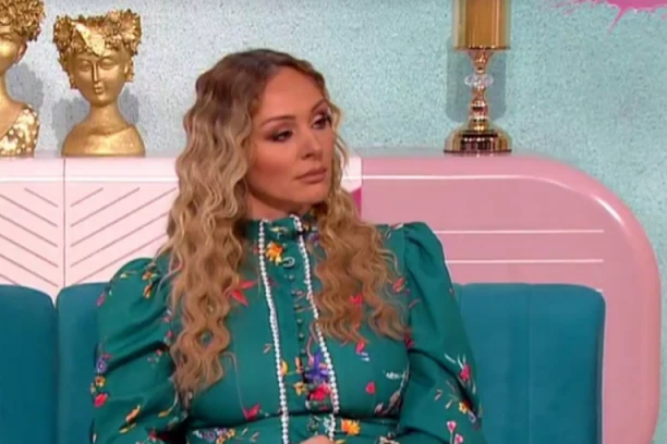 ANABELA FRAPIRANA GAGIJEVIM POSTUPKOM, OVO NIJE OČEKIVALA: Otkrivena priča o denseru koja je dugo skrivana, A SADA JE IZAŠLA NA VIDELO!