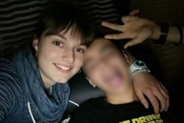 MAJKA STEFANA (17) KOJI JE POGINUO SA SESTROM LOLITOM GUŠEĆI SE U SUZAMA JEDVA PROGOVORILA: Ne znate vi kakav je ovo bol, niko ne zna kakva su to deca bila