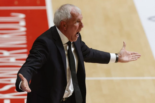 RADIKALNO: Obradović RAZBESNEO navijače Partizana!