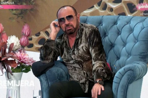 ČOVEK ME POVUKAO ZA RUKU SA BINE I PAO SAM NA KOLENA: Mile Kitić progovorio o BATINAMA, koje je zamalo POPIO na nastupu!