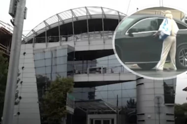 JELENA KARLEUŠA UHVAĆENA ISPRED PINK TELEVIZIJE: Pevačica se krišom provukla pored svih, procurio snimak koji će vas ŠOKIRATI! (VIDEO)