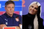 OVAKO JELENA KARLEUŠA SLAVI POBEDU ORLOVA: Pevačica se obratila direktno Piksiju! (FOTO)