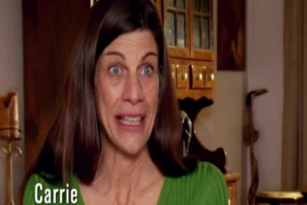 PONEKAD IMA UKUS ŠAMPANJCA: Keri već ČETIRI godine pije svoj urin, ali to NIJE SVE za šta ga koristi! (FOTO)