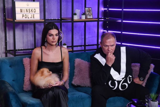 JOVANA LJUBISAVLJEVIĆ I OSMAN KARIĆ NEMI! Eksplicitne fotografije bivše zadrugarke šokirale: ZNAO SAM JOJ FACU, SAD JOJ ZNAM I TELO! (VIDEO)