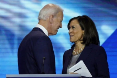 BAJDEN ZAVRŠIO U BOLNICI! Doneo odluku da SVA ovlašćenja prenese na Kamalu Heris