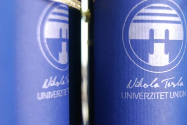 OGLASIO SE UNIVERZITET UNION-NIKOLA TESLA ZBOG HAPŠENJA 17 OSOBA ZBOG MULJAŽE SA LAŽNIM DIPLOMAMA!