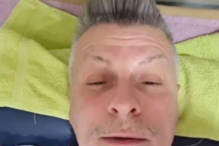 Roker Đorđe David na depilaciji