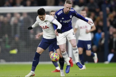 IZ DVOJKE U KECA: Lids PAO u Londonu! (VIDEO)