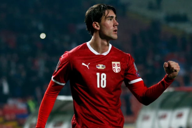 UMEŠAO SE REAL MADRID: Dušan Vlahović pred TRANSFEROM KARIJERE!
