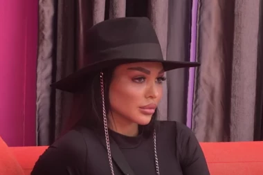 CAR JEDVA IZVUKAO ŽIVU GLAVU!? Maji Marinković pala roletna na oči, pa zamalo IZBOLA FILIPA! (FOTO)