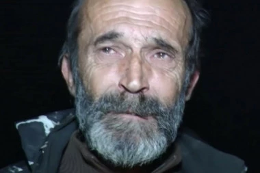 HEROJ SA KOŠARA KOJI JEDE SA VUKOVIMA: Dragana je slučajno pronašao muškarac koji je kresao šumu, mesecima živeo u zemunici