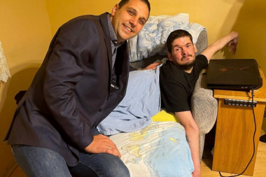 Rođendansko iznenađenje za Radovana Samardžića sa cerebralnom paralizom