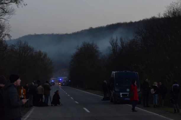 DRONOM SA TERMOVIZIJOM SE TRAŽE POGINULI I POVREĐENI! Nove informacije: Eksplodirao magacin sa 500 RAKETA sa po 30 kg raketnog gotiva!