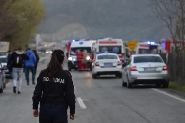 U EKSPLOZIJI U LEŠTANIMA POGINUO ROĐAK VLASNIKA FABRIKE: Miljan (38) stradao na licu mesta, bio šef sektora za raketno gorivo (FOTO)
