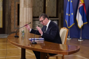 ŠTO BI REKAO NAROD - OD MEČKE DO BEMBARE! Vučić bez pardona odgovorio na pitanje o protestima:  A ONDA JE POMENUO VEDETU OPOZICIJE!