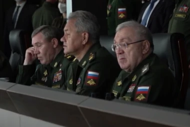 ŠOJGU UPOZORAVA! NATO se približio granicama, povećavamo BORBENU EFIKASNOST