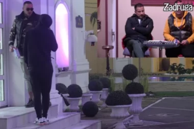 DESILO SE ONO O ČEMU NIKO NIJE MOGAO DA SANJA! Prvi susret Dejana i Cara, A EVO ŠTA SU IMALI DA PORUČE JEDNO DRUGOM! (VIDEO)