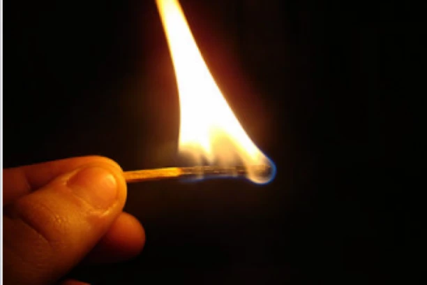 MOŽETE I SAMI PROVERITI U KAKVOM SU STANJU VAŠA PLUĆA! Za to vam je potrebna samo ŠIBICA! EVO KAD MORATE DA SE JAVITE LEKARU!