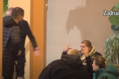 NE PLAČEM ZA NJOM! Dejan na sve načine POKUŠAVAO da ubedi Đedovića da NEĆE da se POMIRI sa Dalilom, on mu ŽESTOKO ODBRUSIO! (VIDEO)