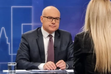 VUČEVIĆ ČESTITAO HANUKU: Važno je ne odustajati od vrednosti za koje se borimo i idela kojima težimo