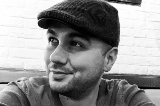 Jeo sam OSTATKE sendviča i podgrevao BAJAT hleb: Poznati pevač prošao SITO i REŠETO na početku karijere!