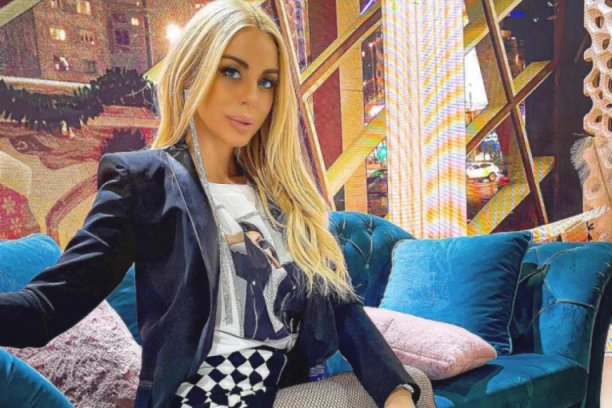 VODITELJKA PINKA SE RASTALA SA MAJKOM DIRLJIVIM REČIMA: Bojana Lazić nije mogla da sakrije suze! (FOTO)