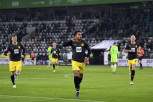BUNDESLIGA: Borusija Dortmund izbila na čelo tabele, 9+ u režiji Hofenhajma - Srbin pogodio sa pola terena! (VIDEO)