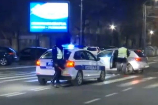 SLETEO SA PUTA, PA SE OGROMNOM BRZINOM ZAKUCAO U KUĆU! Teška nesreća u Tutinu: Udarac je bio izuzetno silovit!