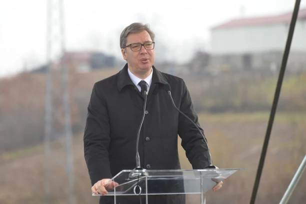 NE SEKIRAJTE SE MAJO, U SIGURNIM STE RUKAMA: Novinarka N1 postavila pitanje Vučiću, usledio HIT ODGOVOR PREDSEDNIKA!