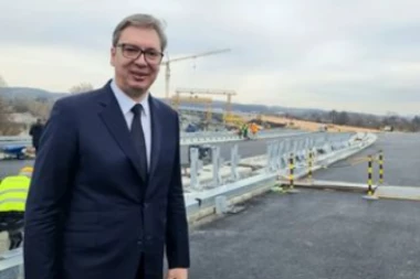 VUČIĆ UPUTIO SNAŽNU PORUKU SVIMA KOJI VOLE SRBIJU! Pokažite uzdržanost!