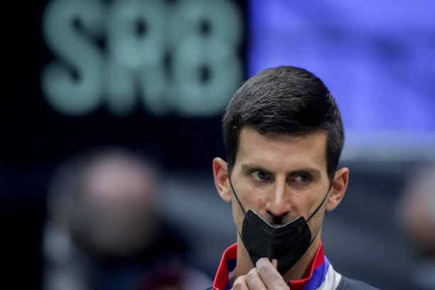 ŽIGOSALI GA KAO ANTIVAKSERA, A NOVAK TRAŽI LEK PROTIV KORONE!  Đokovići osnovali firmu još 2020.