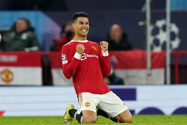 RONALDO NA TANKOM LEDU U JUNAJTEDU: Da li da igra sledeći meč ili da ga stavim na klupu?