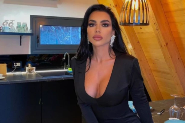 Godinama je krila vezu, a onda se KRIŠOM udala: Isplivala nikad viđena SLIKA Helene Topalović sa suprugom! (FOTO)