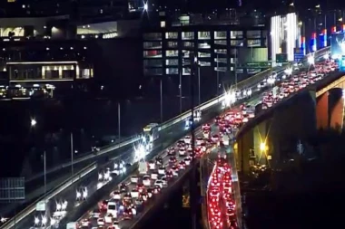 KOLAPS U BEOGRADU: Najkritičnije na mostovima i auto-putu, evo koje lokacije još treba da izbegavate!