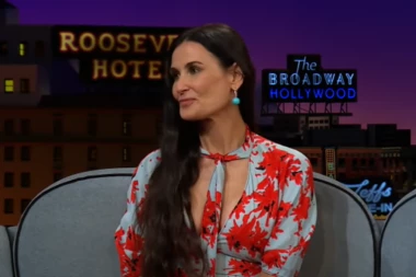 POSLE EŠTONA KUČERA, UTEHU PRONAŠLA U ŽENI: Demi Mur sada LJUBI lepu Srpkinju, OVOME SE NIKO NJE NADAO! (FOTO)