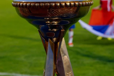 DAN KADA JE SRPSKI FUDBAL DOŽIVEO SVOJU NAJVEĆU SRAMOTU: Prekid koji je zauvek naneo ljagu na ovo takmičenje! (VIDEO)