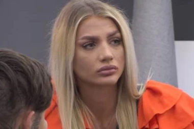 Milica Kemez ponovo otišla POD NOŽ! Bivša zadrugarka podelila fotku iz BOLNICE i pokazala šta je PROMENILA na LICU! (FOTO)