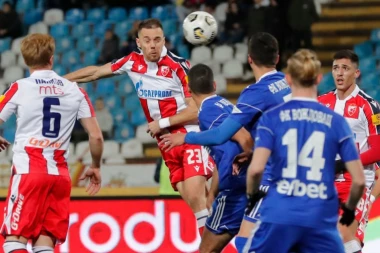 SPORNI DETALJ NA MARAKANI: Da li su sudije POGURALE Zvezdu ka pobedi? (VIDEO)